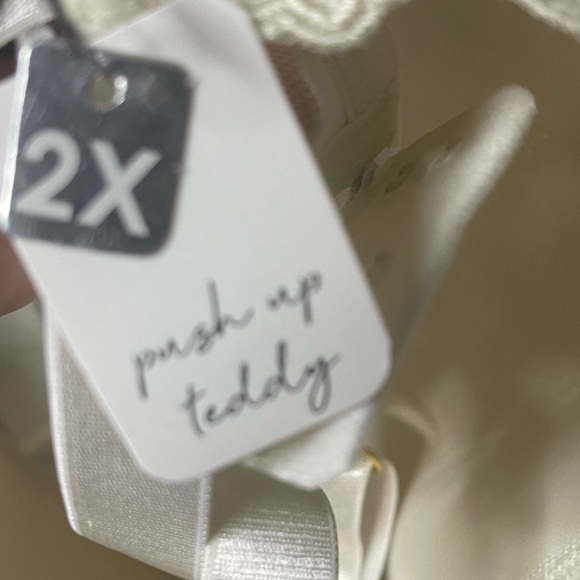 NWT push up teddy bodysuit 2X - Picture 4 of 5